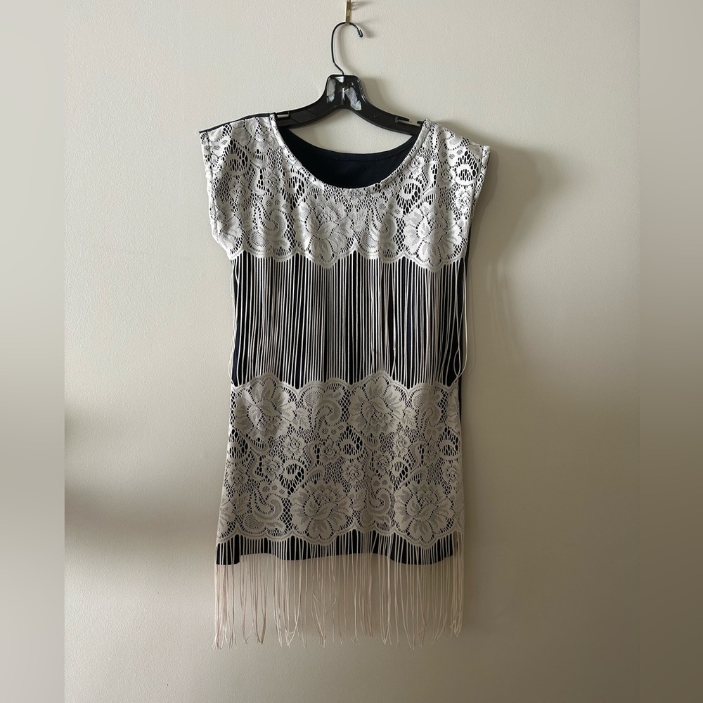 STUNNING Navy blue and white lace fringe dress